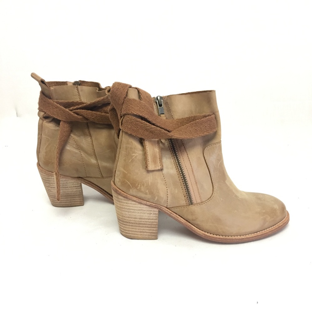 Humanoid Leather Heeled Boots